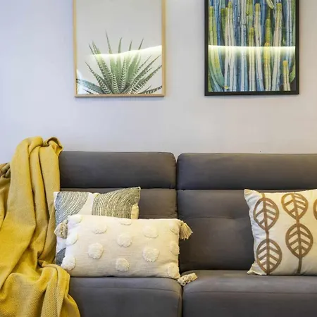 Pink Villacosta Torrevieja