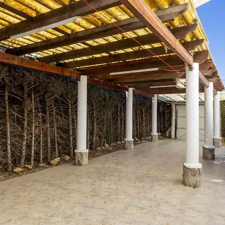 Pink Villacosta Villa *