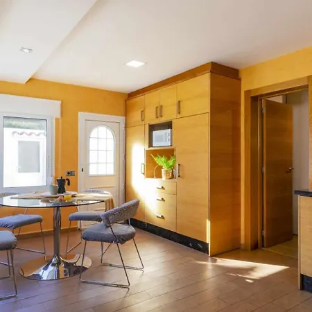 Pink Villacosta Villa