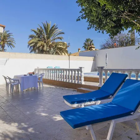 Pink Villacosta Villa